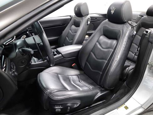 Used 2016 Maserati GranTurismo Convertible image 5