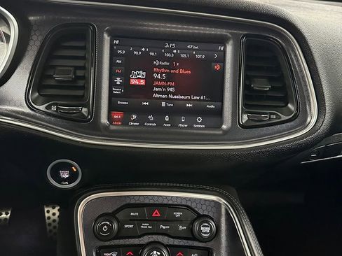 Used 2018 Dodge Challenger SXT Plus RWD image 21
