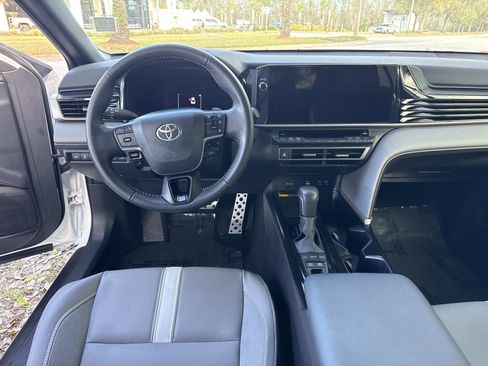 Used 2025 Toyota Camry SE w/ Multimedia Upgrade Package image 16