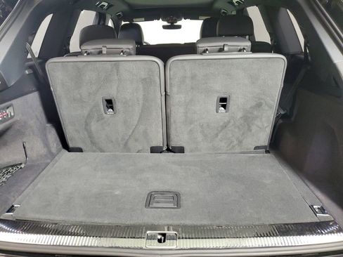 Used 2025 Audi Q7 3.0T Premium Plus AWD/4WD image 6
