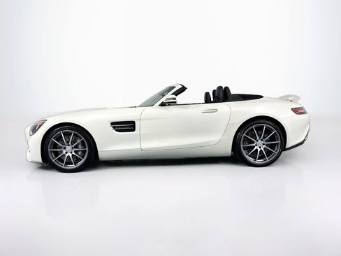 Used 2018 Mercedes-Benz AMG GT Roadster image 8