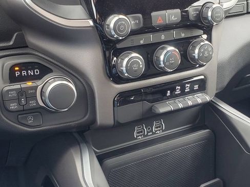 New 2026 RAM 1500 Big Horn AWD/4WD image 13
