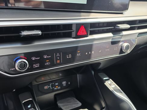 New 2026 Kia Sorento S w/ S Panoramic Sunroof Package FWD image 25