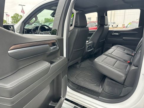 Used 2025 GMC Sierra 1500 SLT w/ SLT Premium Plus Package AWD/4WD image 11