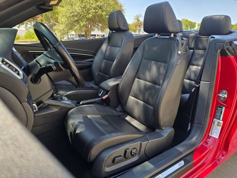 Used 2013 Volkswagen Eos FWD image 18
