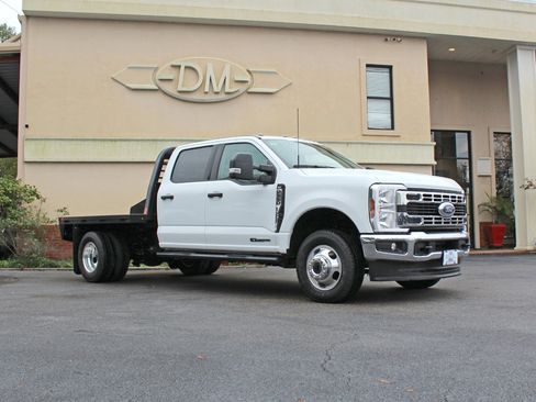 Used 2024 Ford F350 XLT w/ FX4 Off-Road Package image 5