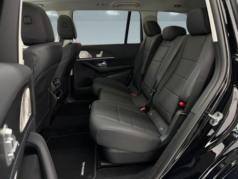 New 2026 Mercedes-Benz GLS 450 4MATIC image 12