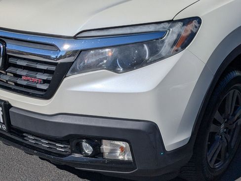 Used 2019 Honda Ridgeline Sport image 11