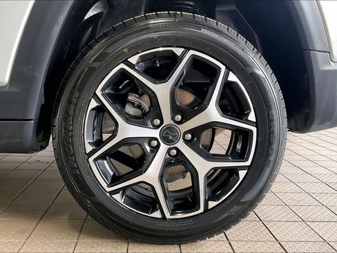 Used 2025 Jeep Compass Limited AWD/4WD image 33