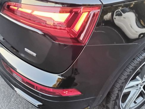 Certified 2025 Audi Q5 e Premium Plus image 10