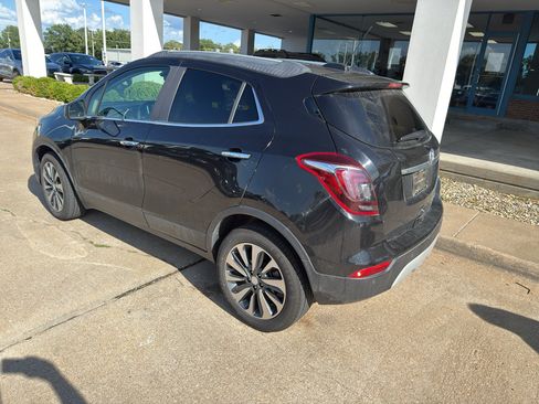 Used 2021 Buick Encore Preferred w/ Safety Package II FWD image 7