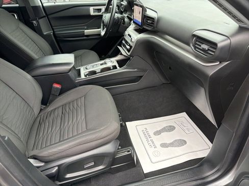 Used 2021 Ford Explorer XLT w/ Class III Trailer Tow Package image 31