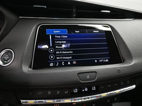 Used 2019 Cadillac XT4 Premium Luxury AWD/4WD image 37