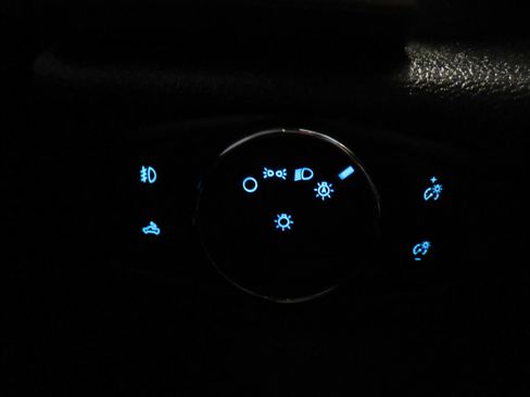 Used 2016 Ford F150 Platinum w/ Equipment Group 701A Luxury image 44