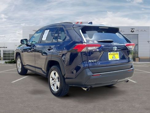 Used 2021 Toyota RAV4 XLE AWD/4WD image 3