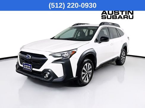 Used 2025 Subaru Outback Premium AWD/4WD image 4