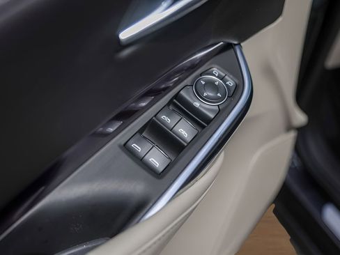 Used 2022 Cadillac XT4 Luxury FWD image 22