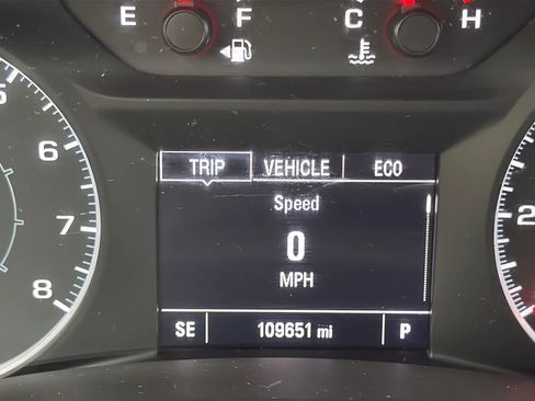 Used 2018 GMC Terrain SLE w/ Driver Convenience Package image 17