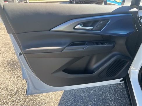 New 2026 Chevrolet Equinox EV LT image 11