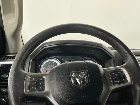 Used 2022 RAM 1500 Classic SLT image 23