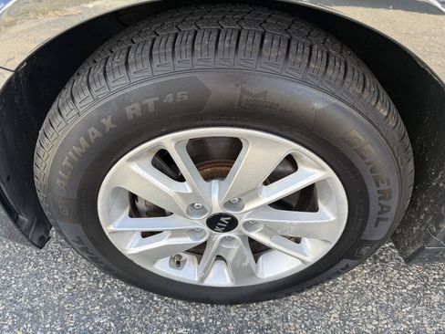 Used 2016 Kia Optima LX FWD image 25