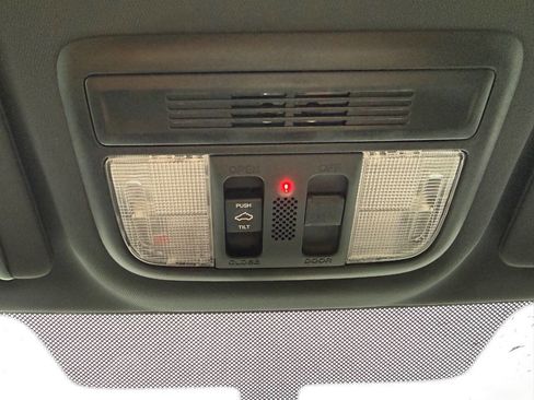 Used 2018 Honda Civic Si image 16