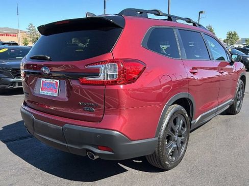 Used 2023 Subaru Ascent Onyx Edition AWD/4WD image 3