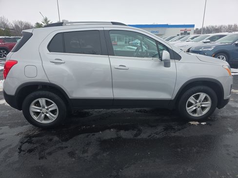 Used 2016 Chevrolet Trax LT image 22