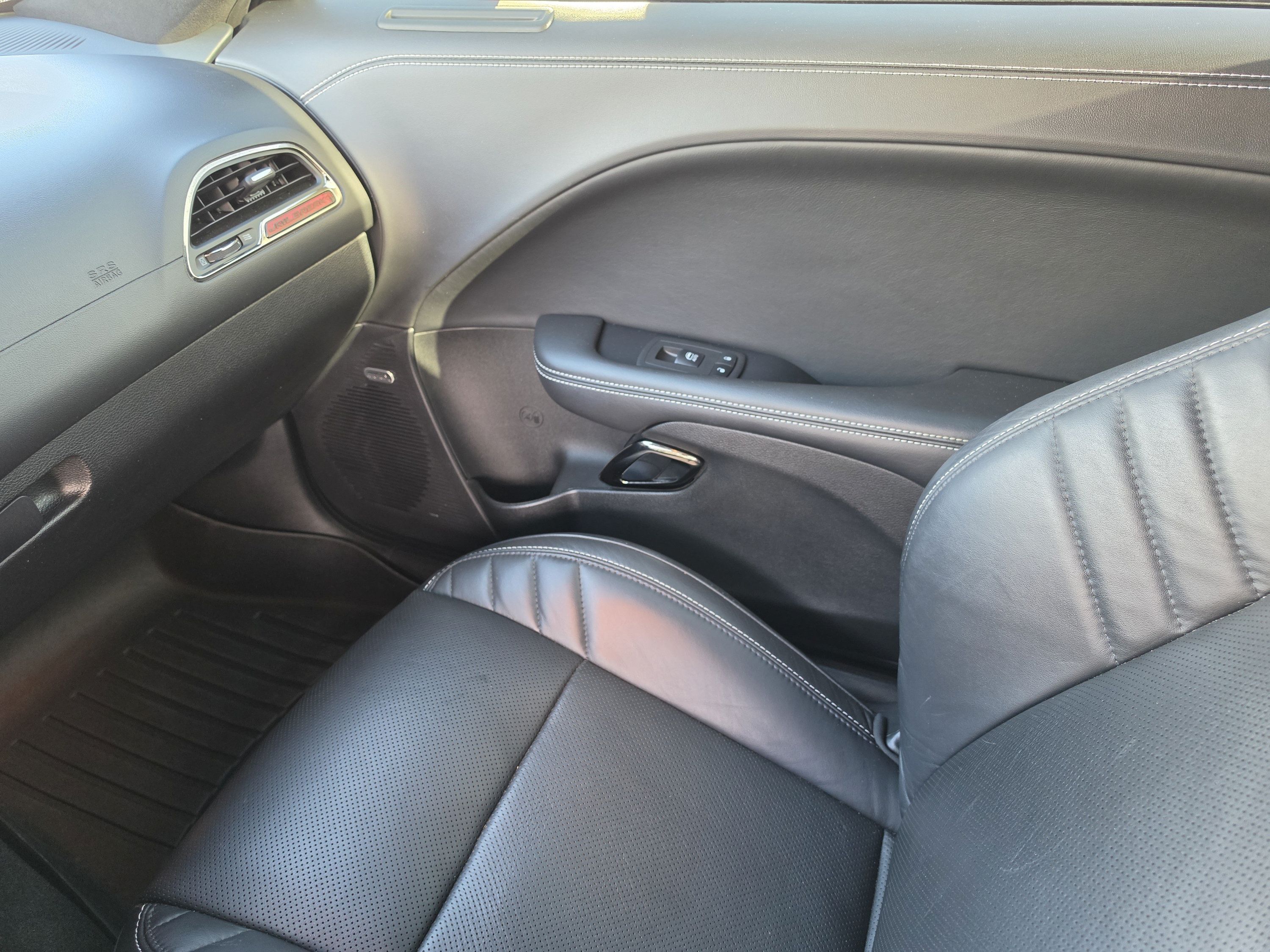 Used 2023 Dodge Challenger SRT Hellcat w/ Driver Convenience Group RWD image 22