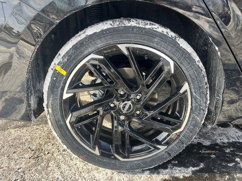 New 2026 Nissan Sentra SR w/ SR Premium Package image 12