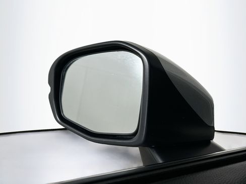 Used 2025 Honda CR-V LX image 16