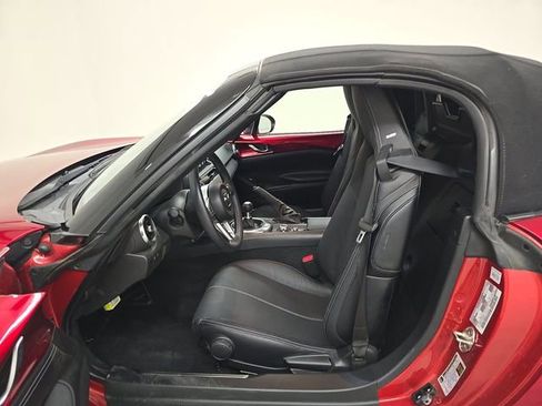 Used 2023 MAZDA MX-5 Miata Grand Touring RWD image 7