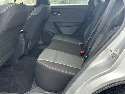 Used 2022 Nissan Rogue SV image 21