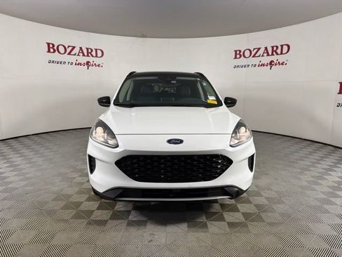 Used 2020 Ford Escape SE Sport FWD image 2