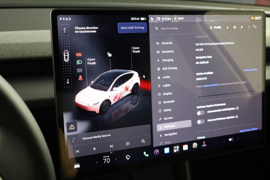 Used 2026 Tesla Model Y 2WD image 39