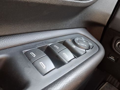 Certified 2018 GMC Terrain SLE image 17