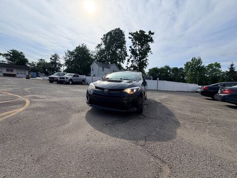 Used 2014 Toyota Corolla LE FWD image 12