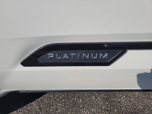 Used 2023 Toyota Tundra Platinum image 8