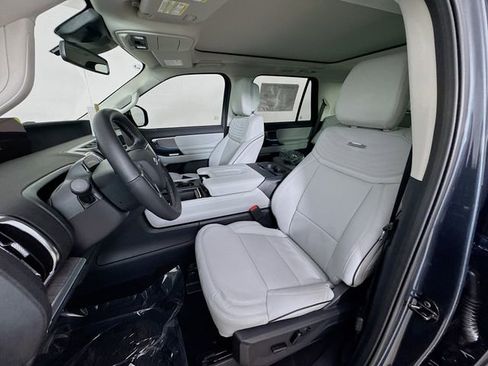 New 2026 Ford Expedition Platinum w/ Platinum Ultimate Package AWD/4WD image 22