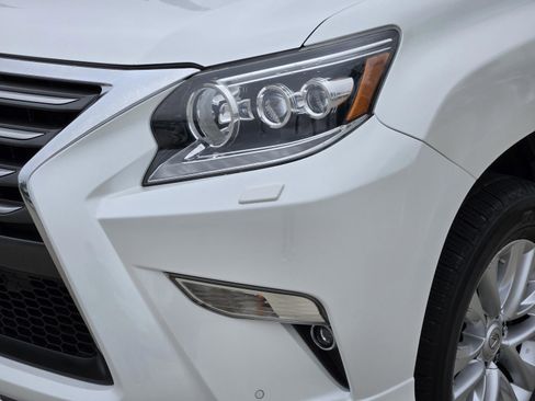 Used 2018 Lexus GX 460 Premium w/ Premium Package AWD/4WD image 39