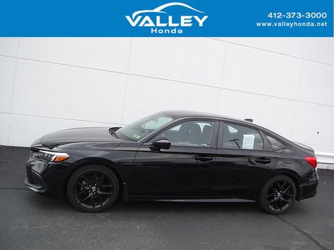 Used 2024 Honda Civic Sport image 2