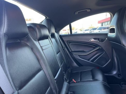 Used 2019 Mercedes-Benz CLA 250 Coupe image 33