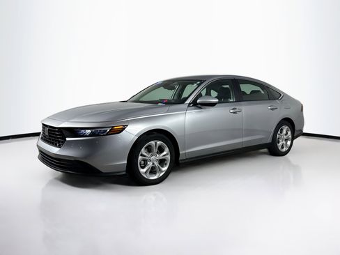Used 2024 Honda Accord LX image 4