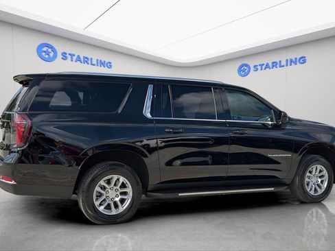 Certified 2025 Chevrolet Suburban LS RWD image 10