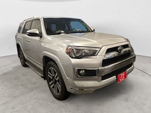 Used 2019 Toyota 4Runner Limited AWD/4WD image 7