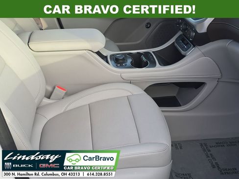 Certified 2023 GMC Acadia SLT w/ Preferred Package image 27