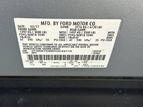 Used 2017 Ford Explorer XLT w/ Equipment Group 202A FWD image 31