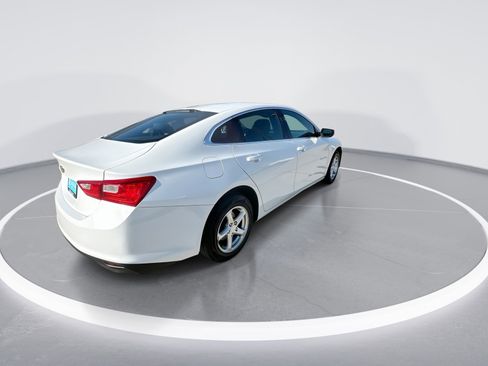 Used 2018 Chevrolet Malibu LS image 8