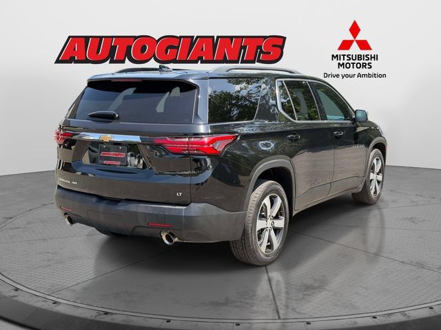 Used 2023 Chevrolet Traverse LT w/ LT Premium Package AWD/4WD image 2