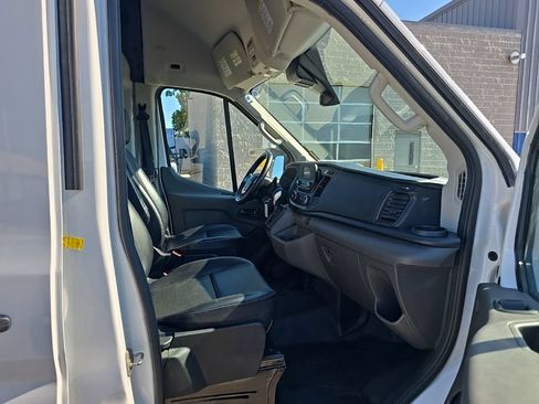 Used 2025 Ford Transit 250 148 High Roof AWD w/ Load Area Protection Package image 12